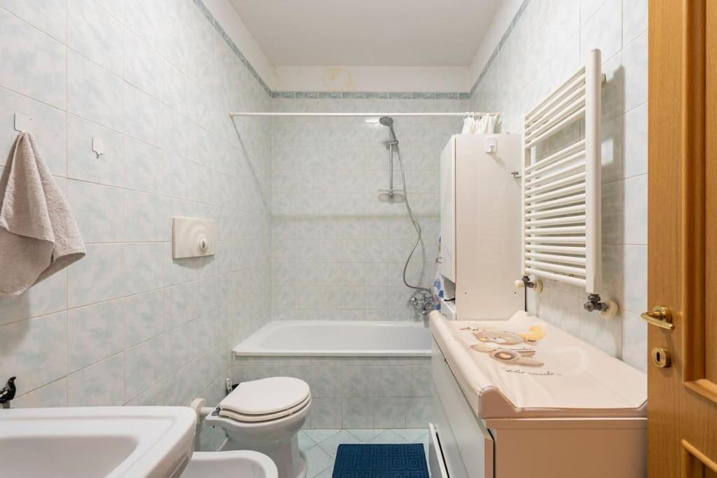 A Casa Di Ceci Apartment Rome Bagian luar foto